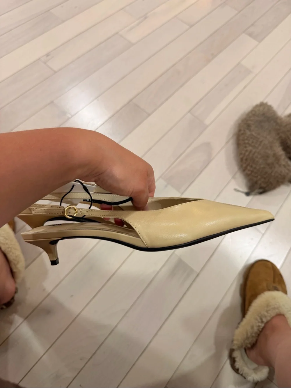 Zara leather upper toe